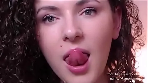 Sexy amateur teen flashes boobs on webcam