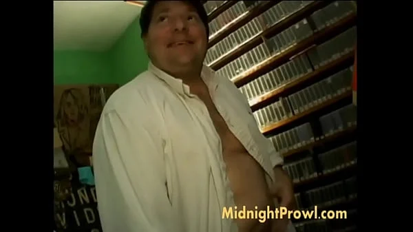 Sexy Pornstar Teen Kelly Wells taking on many guys in a gangbang