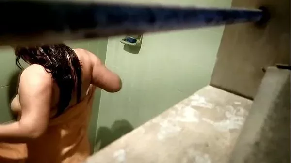 At night spying on my stepsister when she takes a bath