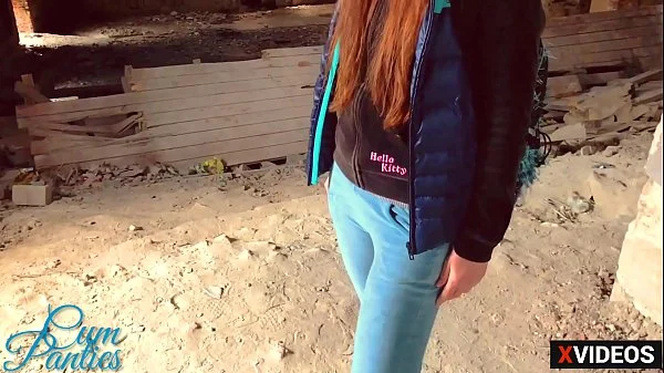 КОНЧИЛ МНЕ В ТРУСИКИ В СТАРОЙ УСАДЬБЕ