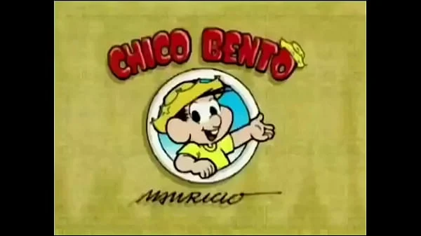 Pinto preso na porta