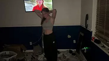 Teenage 18 yr old gets naked