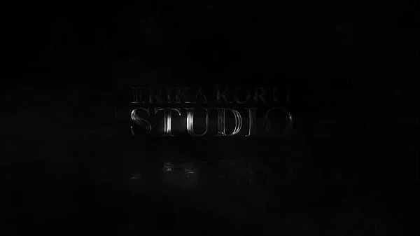 7on1 Julia Maze’s new wet adventures where her anus is completely destroyed by triple anal penetration and she is doused from head to toe with the piss EKS583