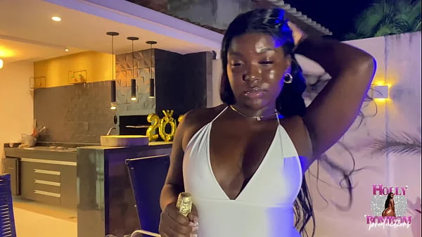 EU VOU CAVALGAR ATÉ SAIR CHAMPANHE NA MINHA BUCETA , METE PAU DURO VAI , FELIZ ANO NOVO AMOR