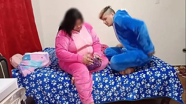 I have a sleepover with my best friend Gay after a massage he ended up fucking me What a big cock my friend has