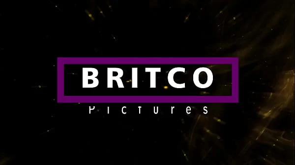 KInky Blondes Brittany Andrews And Daisy Harper Take A Hot Wet Shower!