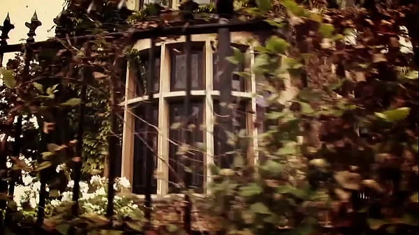 Kit Lee And Kat Lee Are The Best Housewives