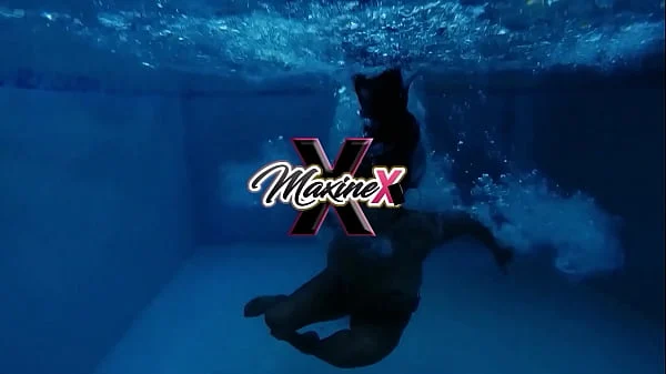 Maxine X Plays With A Fast Dildo As She Gets Dicked By Puerto Rock!