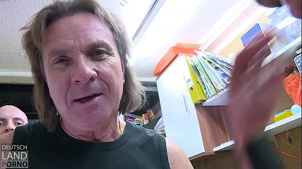 Pornstar Anna von Freienwalde  – Im Blumenladen