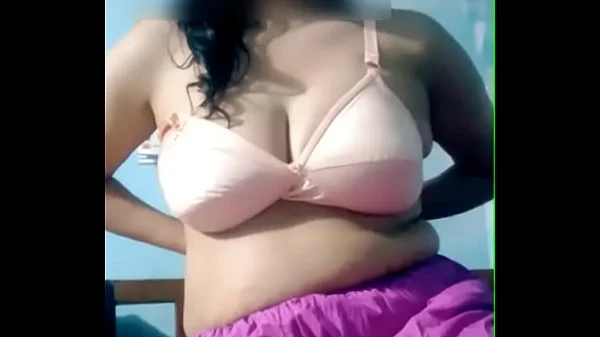 Teen Desperate For Sex Showing Herself on WEBCAM