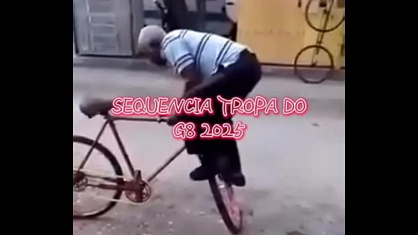 Velho broxa gosta de fuder Latina Brasileira