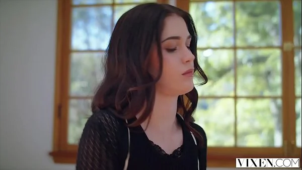 VIXEN Jade Nile Gets Help From Her Roommate To Open Her Boyfriends Eyes