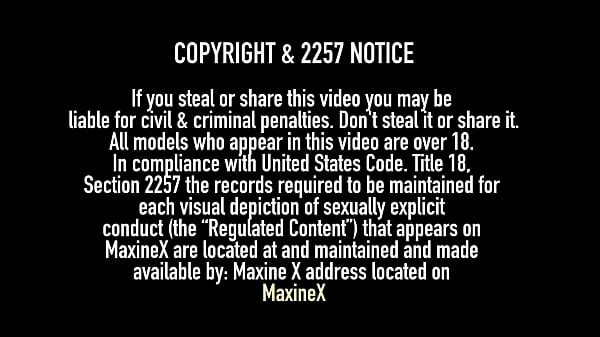 Dylan Ryan, London & Maxine Finger Fuck & Pussy Eat Each Other’s Twats