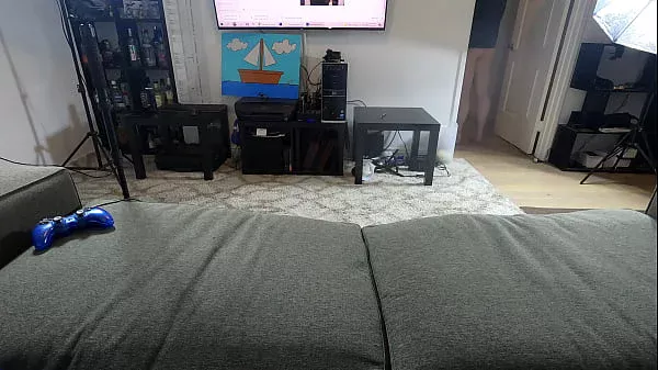Gamer Nerd Get Head From Tattooed Slut