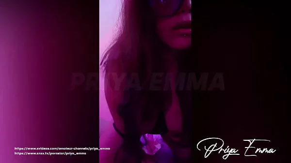 Lovely Young Indian Desi Priya Emma Performing on Webcam Chat Riding a Dildo – Indian XXX Video