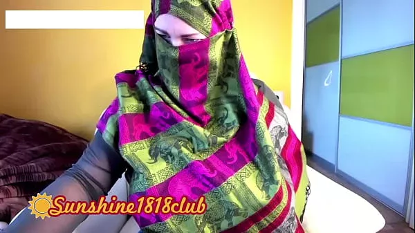 Muslim Arabic bbw milf cam girl in Hijab getting off naked 02.14 recording Arab big tits webcams