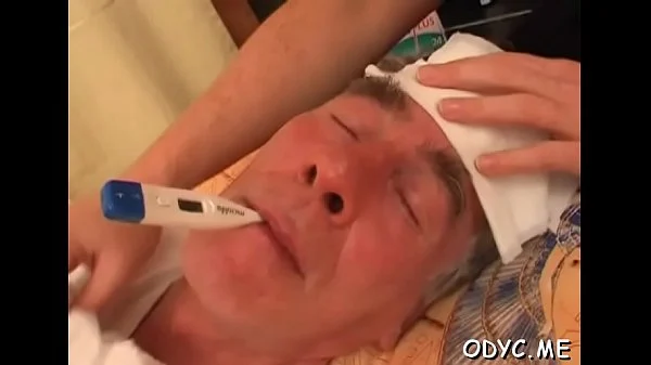 Old lad gets his dick wet