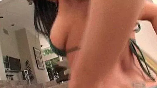 very nice closeup cum 3